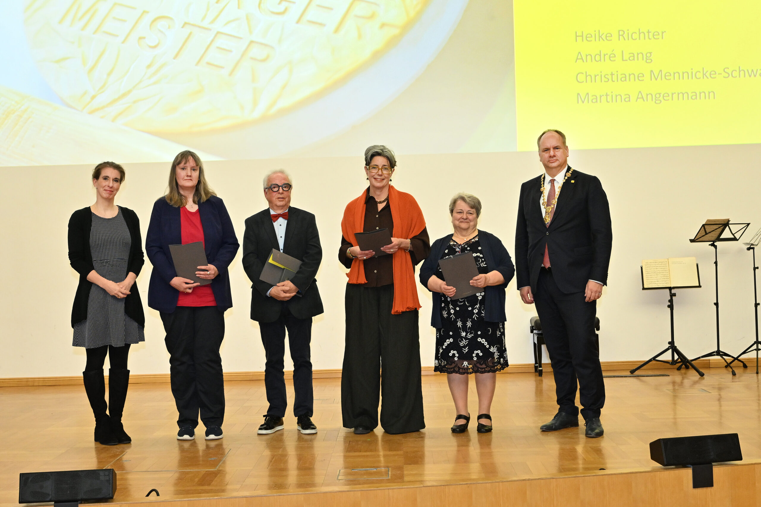 Verleihung der Ehrenmünze der Stadt Dresden an André Lang für sein Engagement in der Erinnerungskultur